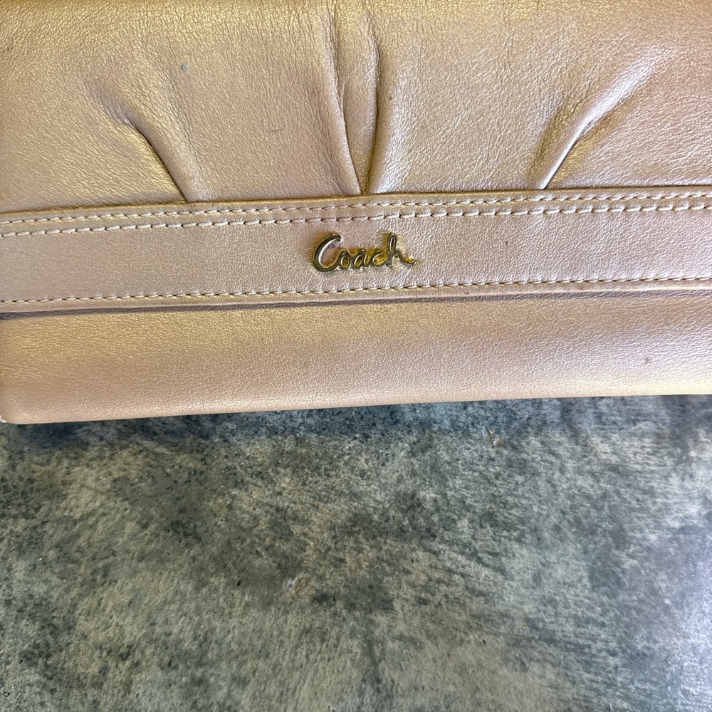 Vintage Coach Wallet - Picture 3 of 7